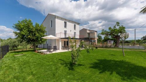 Dajla Villa | Villa Saini with Sea View