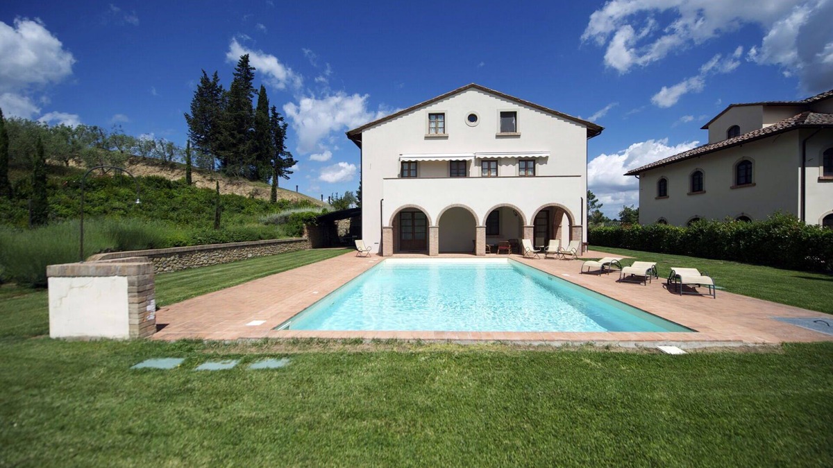 San Pietro in Bossolo Villa | Villa Salvucci with private pool in San Gimignano
