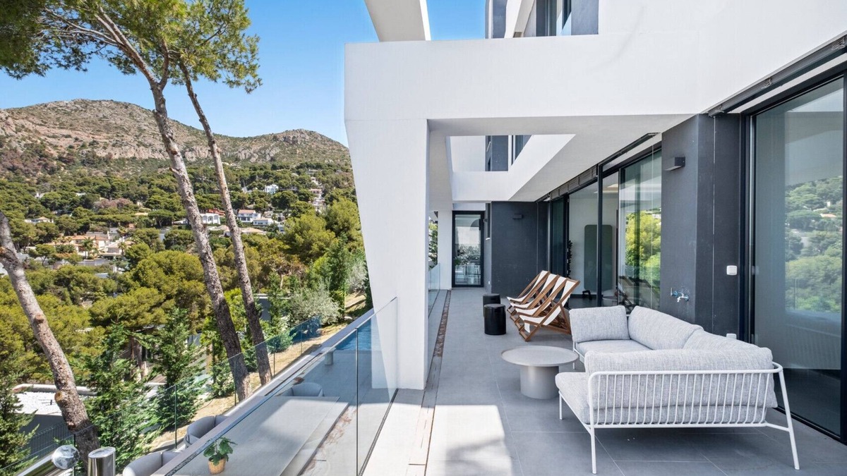 Pinares de San Anton Villa | Villa San Antón with Pool II