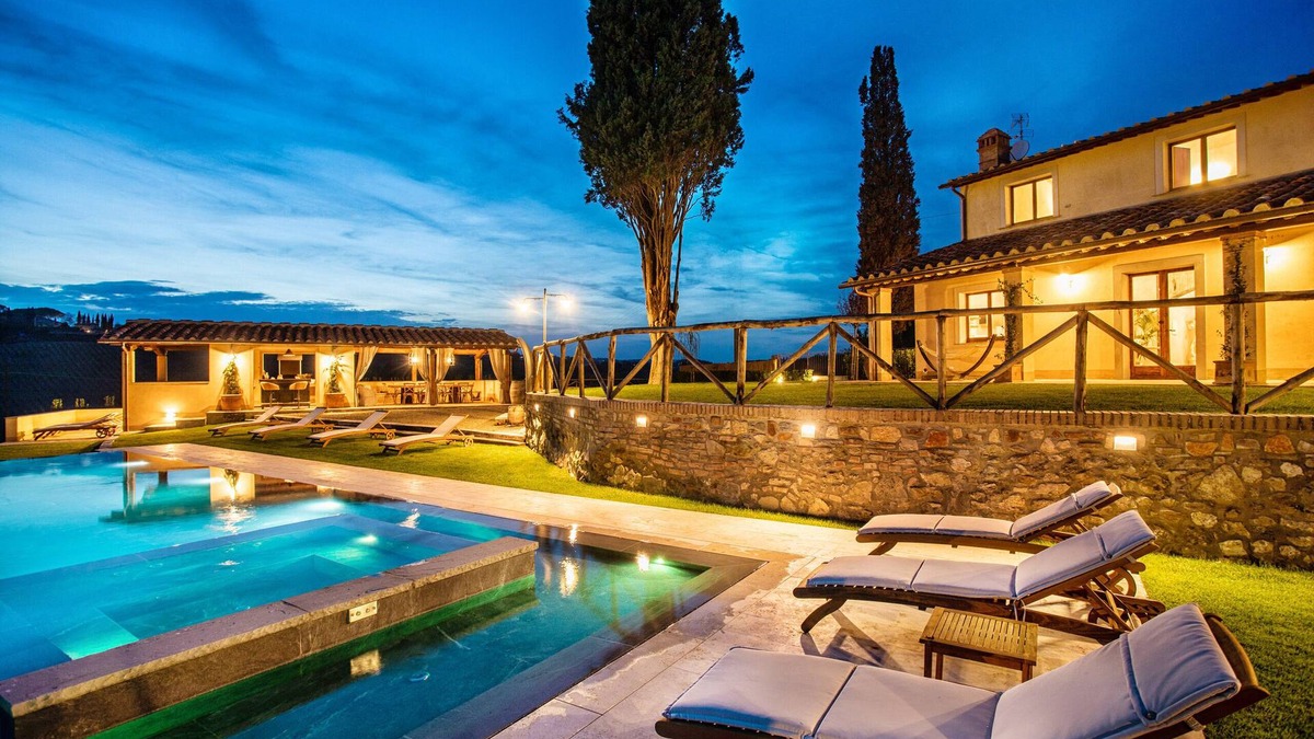 San Gimignano Villa | Villa Sarah Luxury Villa a San Gimignano 5 room en suite swimming pool spa