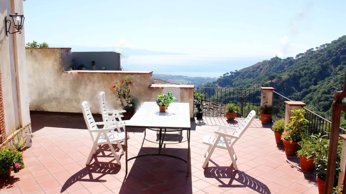 Savoca House | Villa Sarino located in the nature with sea and mountain view