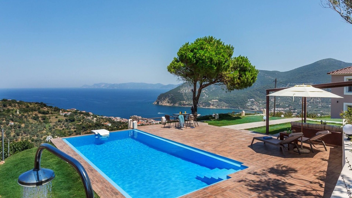 Skopelos Villa | Villa Savvina with stunning view Skopelos island