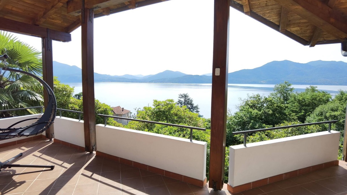 Gonte Villa | Villa Schaake with Panoramic View, beach front