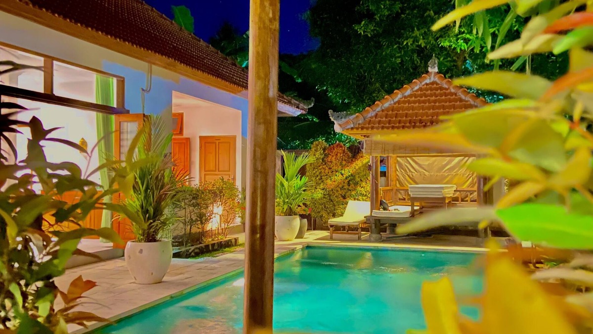 Tukad Mungga Villa | Villa Seruni Lovina located in central of lovina north of Bali.