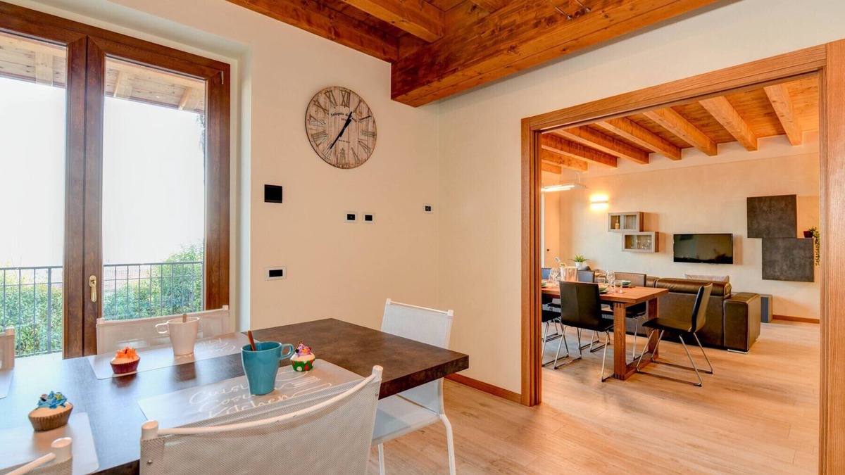 Polpenazze del Garda Villa | Villa Sinfonia: with 3 bedrooms and lake view