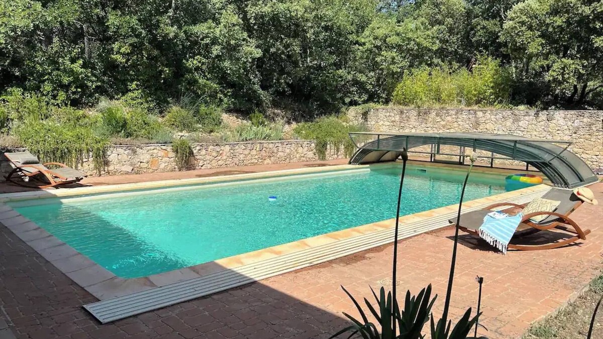 La Roquebrussanne House | Villa, sleeps 10, Swimming pool 12x5, Sauna, 4500m² of land - Absolute Calm