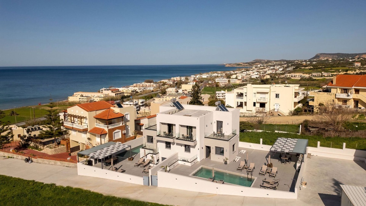 Sfakaki Villa | Villa Solaire - Heated Pool & Sauna