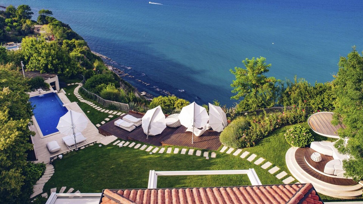 Ancona Villa | Villa Sospiro - Six Bedroom Villa, Sleeps 9