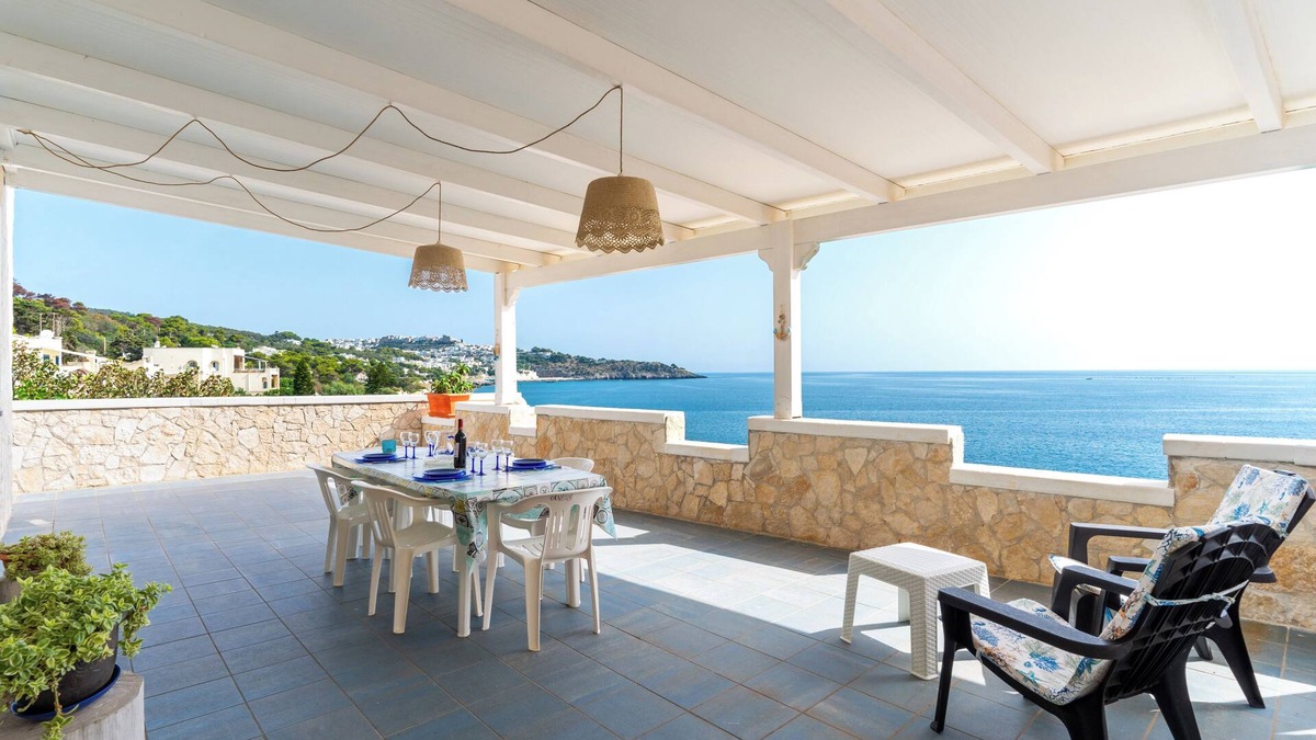 Marina di Marittima Villa | Villa 'Stella Maris' with Sea View, Private Terrace and Air Conditioning
