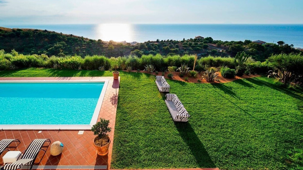 Capo d'Orlando Villa | Villa Stellare Private villa with pool, Capo D’orlando