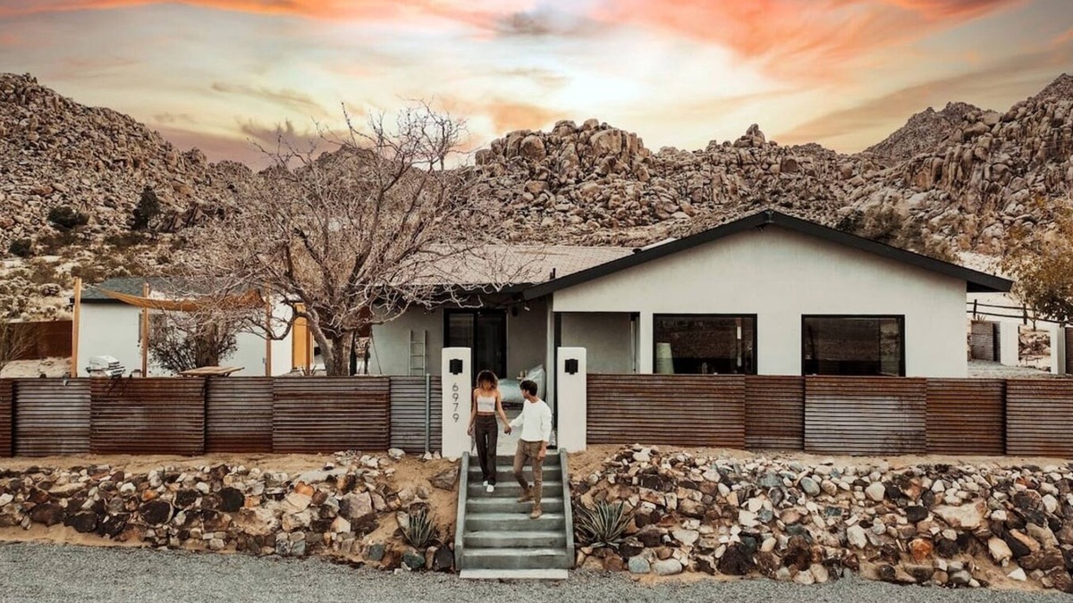 Panorama Heights House | Villa Sueños: Cowboy Tub, Hot Tub, Swingset