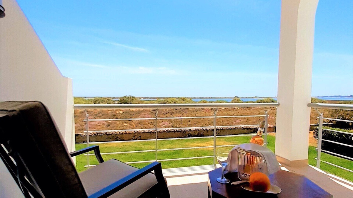 Cabanas House | Villa T2+1-1st line, Golden Club Resort, Swimming pools, Free Boat to the beach, Air con