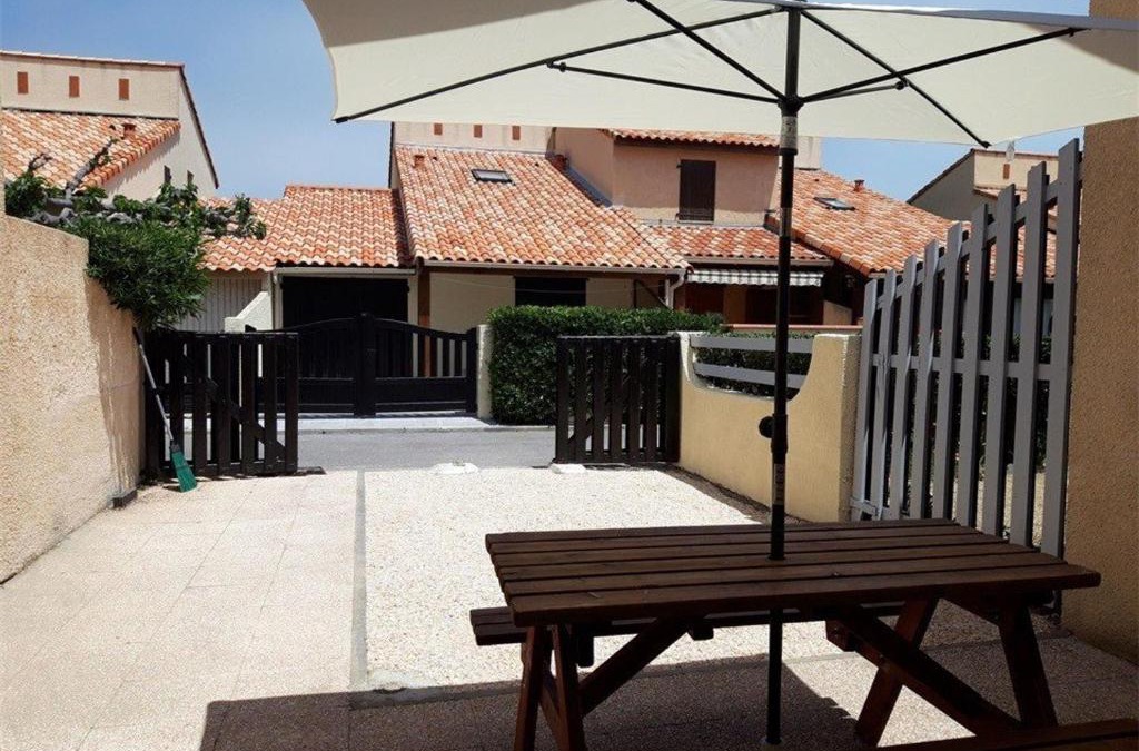 Port Leucate Villa | Villa T3 Port Leucate avec Terrasse, 6 Couchages, Proche Plage, Parking Privé - FR-1-81-346