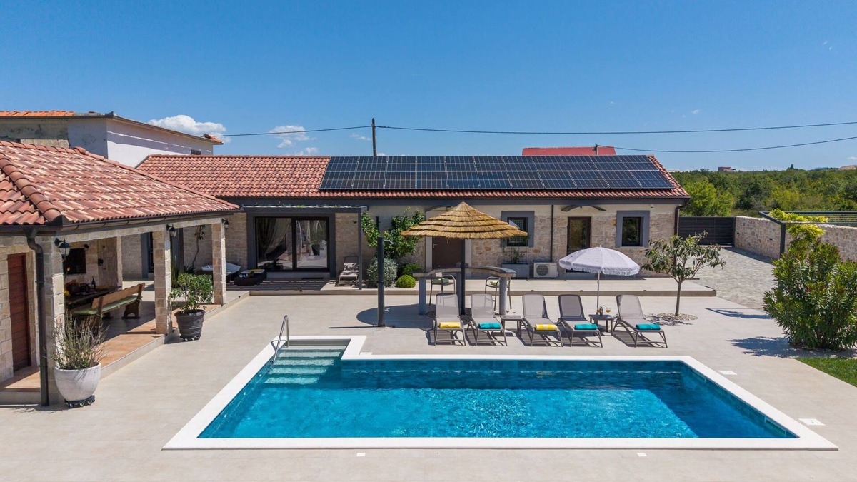 Zemunik Donji House | Villa Tanja by Interhome