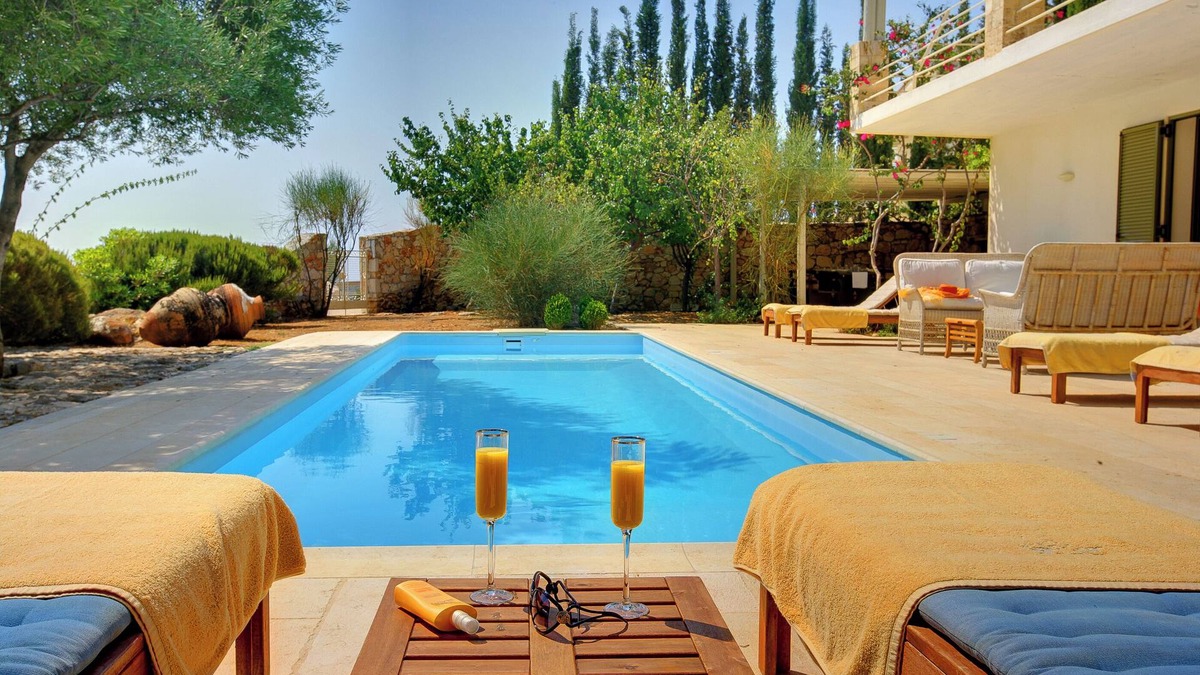 Karavados Villa | Villa 'Telina Ideales Resort' with Sea View, Wi-Fi and Air Conditioning