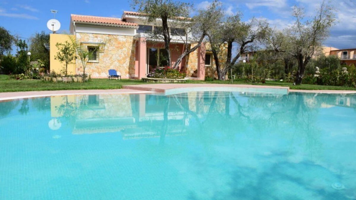 Messonghi House | Villa Thalassa Blue-Themed Villa with Pool and Garden