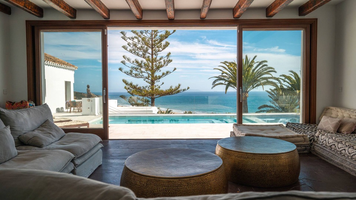 Atlanterra House | Villa 'TheCUBE' with Sea Views, Wi-Fi, and Air Conditioning