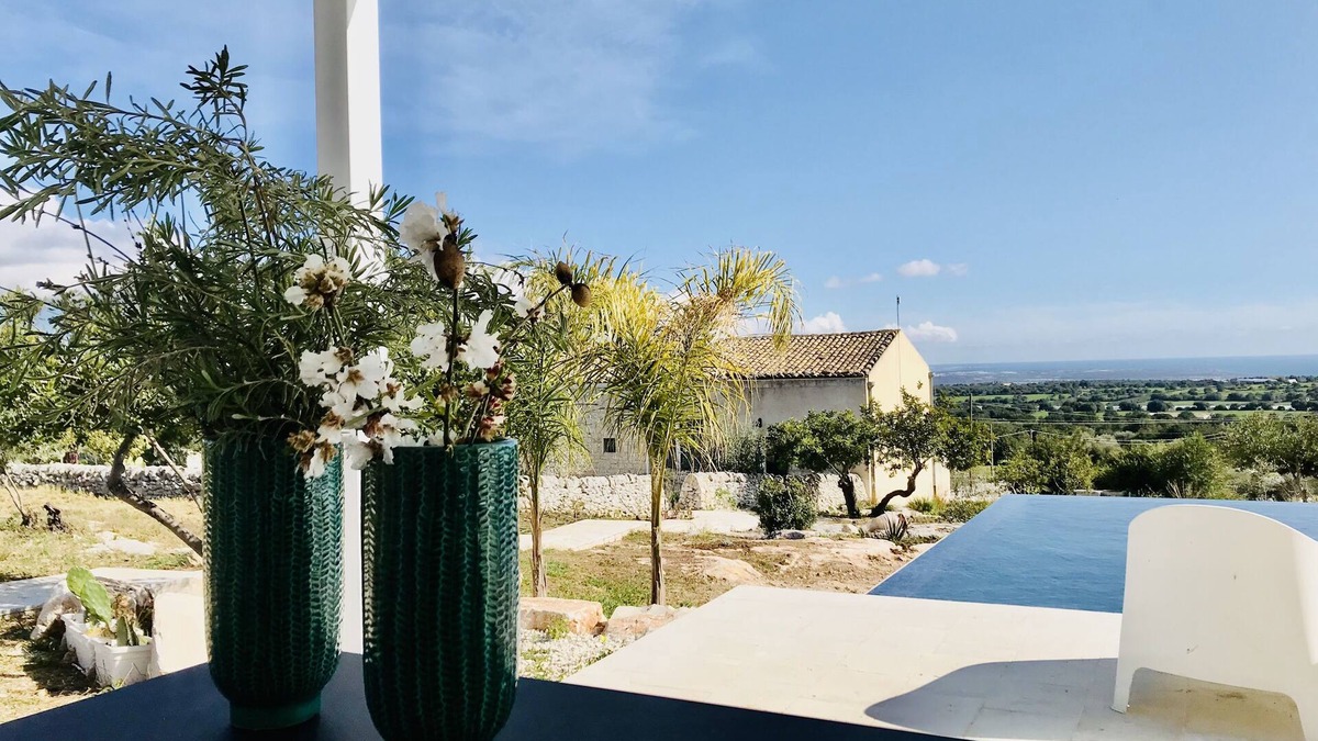 Modica Villa | Villa Timpazza Heated pool see view Gym jacuzzi Kids & Pet Friendly