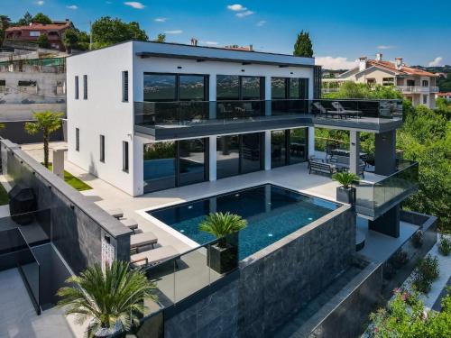Pobri Villa | Villa Titanium