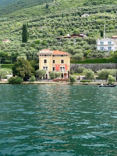 Magugnago House | Villa Torre - Atmosfera Romantica