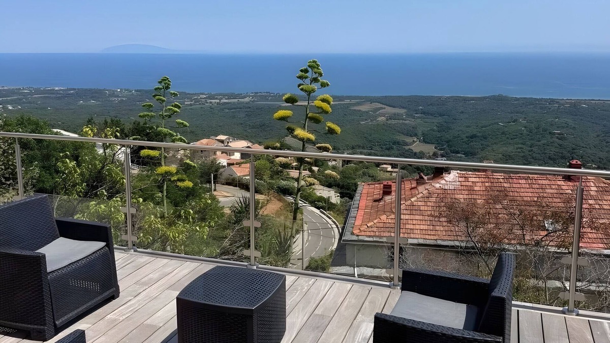 Cervione Villa | Villa 'Tout Confort' with Sea View, Private Terrace and Wi-Fi