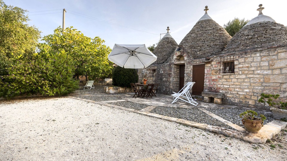 L'Assunta Villa | Villa 'Trullo Relax' with Private Terrace, Wi-Fi and Air Conditioning