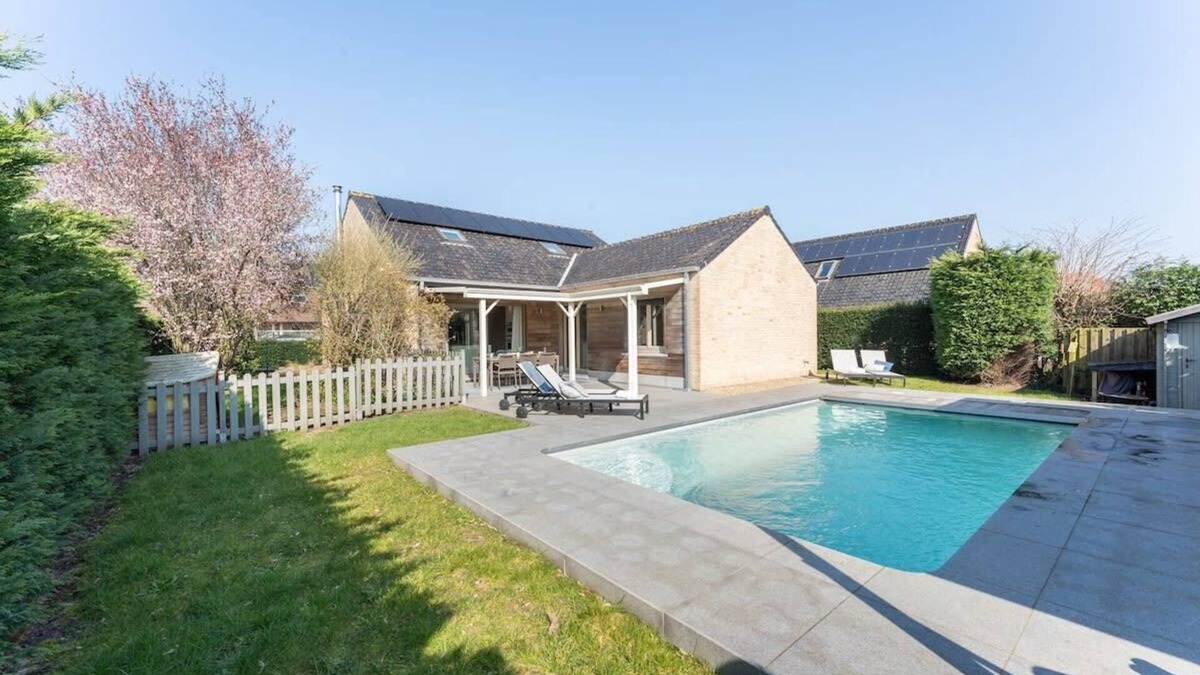 Koksijde House | Villa T’Uzetje – villa with pool in Oostduinkerke