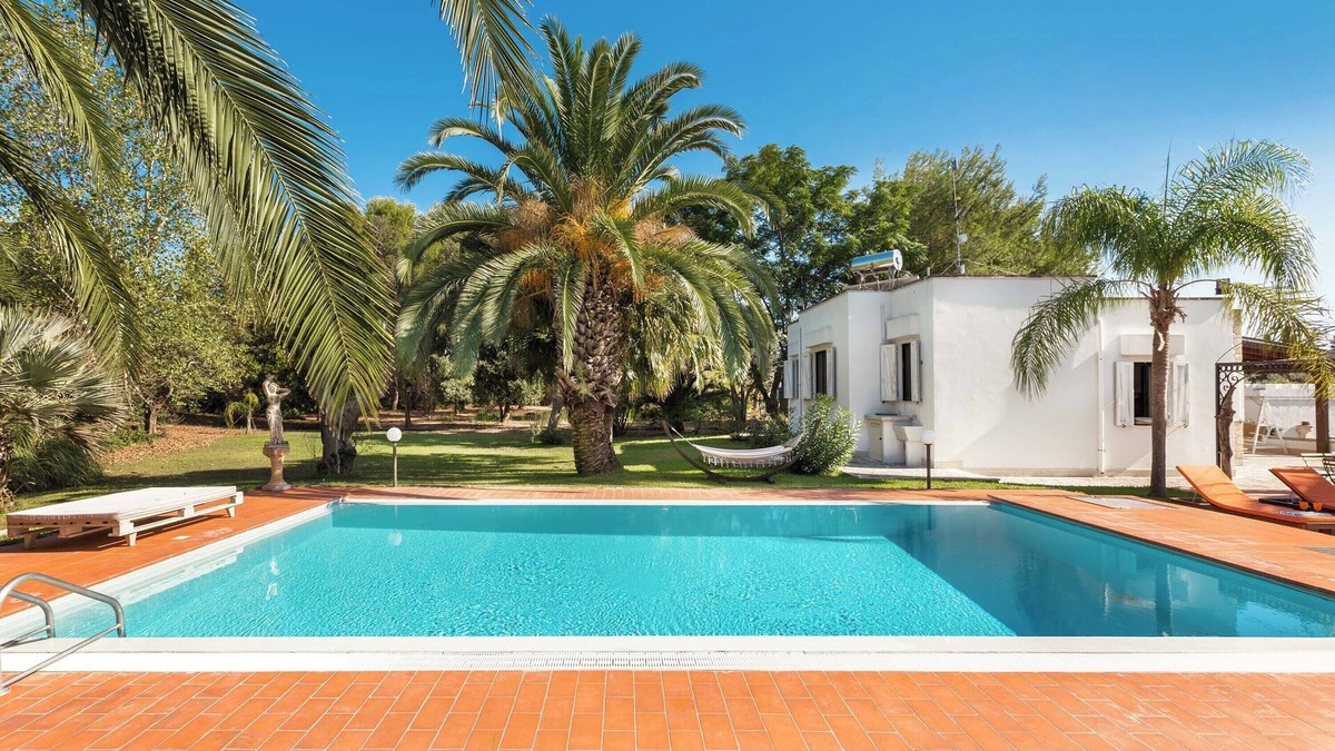 Ugento Villa | VILLA TWO SORDS, with swimming pool, olive grove, orchard, tropical garden!