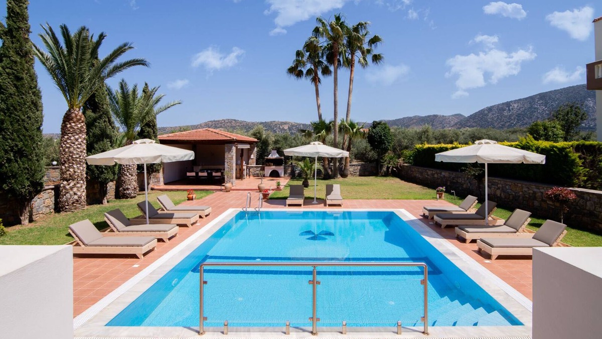 Sissi Villa | Villa Tyghi, 5 bedrooms, 4 bathrooms, private pool, large garden, BBQ area