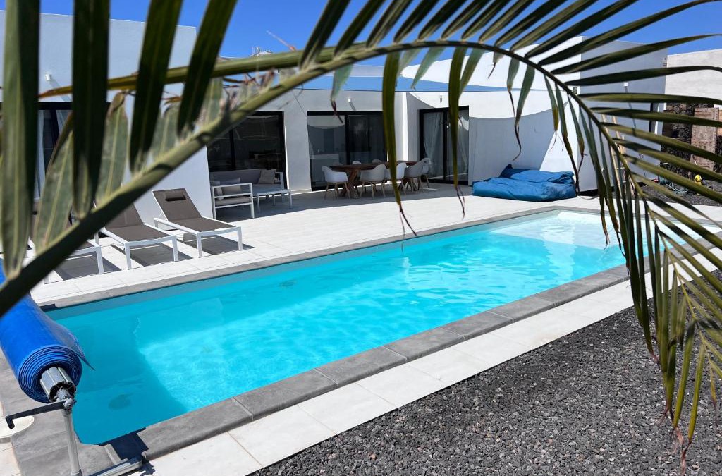 Lajares Villa | Villa Valentina, Piscine chauffée et Sérénité