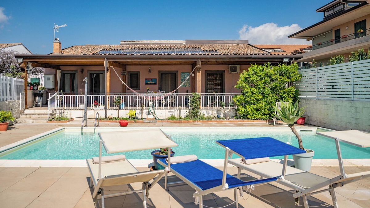 Piedimonte Etneo Villa | Villa Venere - Elegant Sicilian Refuge with a View of Mount Etna