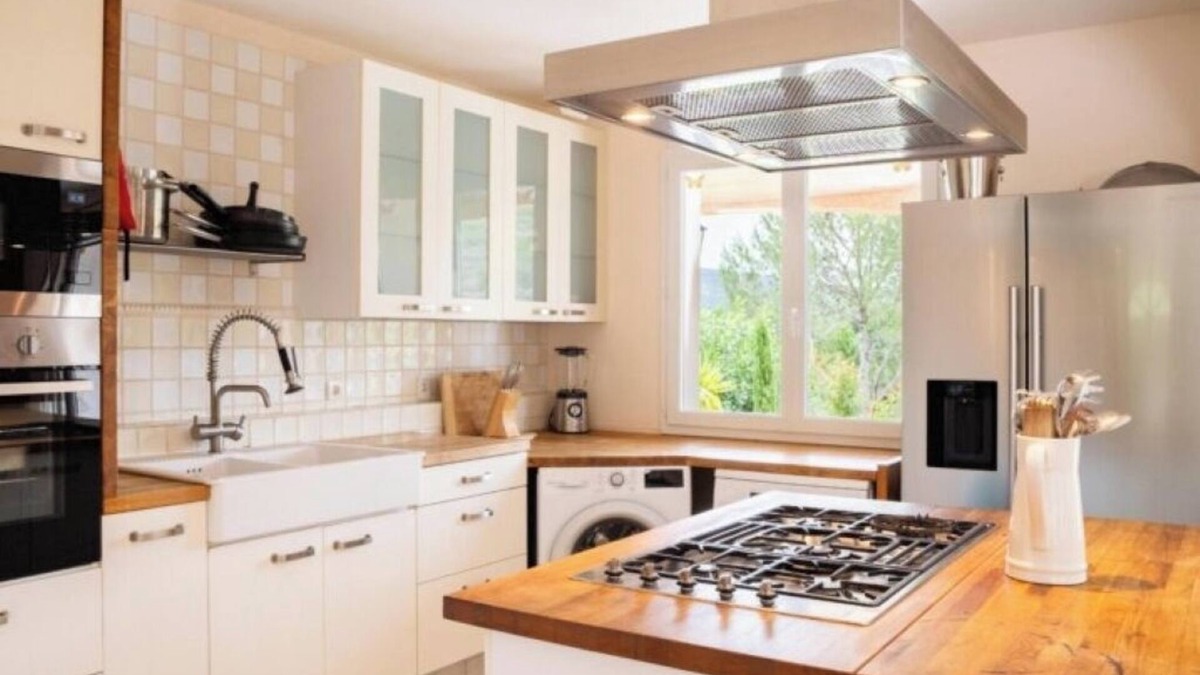 Prades-sur-Vernazobre Villa | VILLA VESENCA