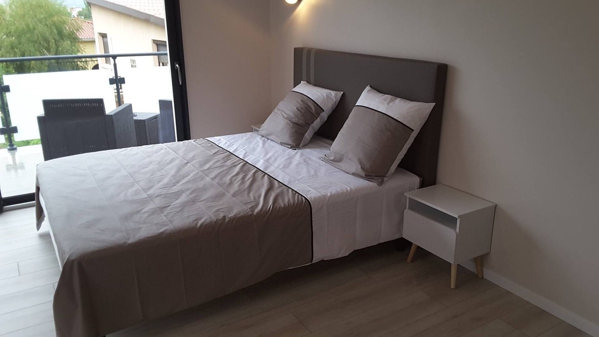 Porte Des Alpes - Mi Plaine - Manissieux Bed & Breakfast | Villa'vi Lyon Est Chambres d'Hôtes