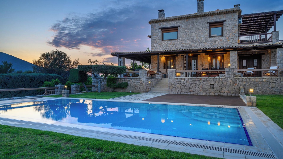 Pylos-Nestoras Villa | Villa Vicanti: Private Paradise