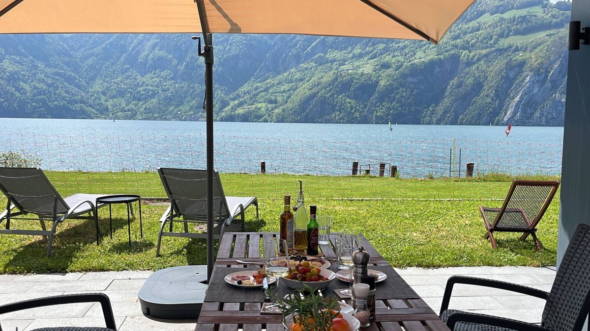 Ruetli House | Villa "Villa on the lake" with jacuzzi