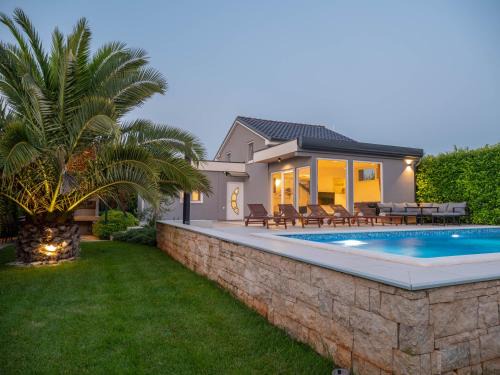 Vinkuran Villa | Villa Vinky