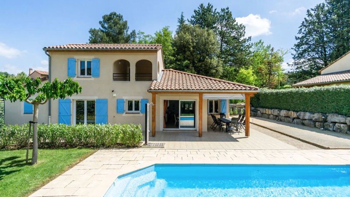 Vallon-Pont-d'Arc Villa | Villa Vivre for 8 with private pool