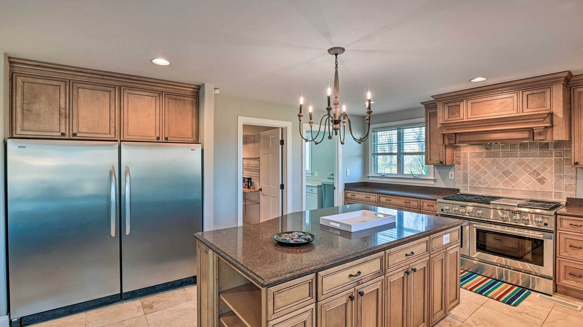 Arrington Villa | Villa w/Pool & Acreage ~ 10 Mi to Franklin