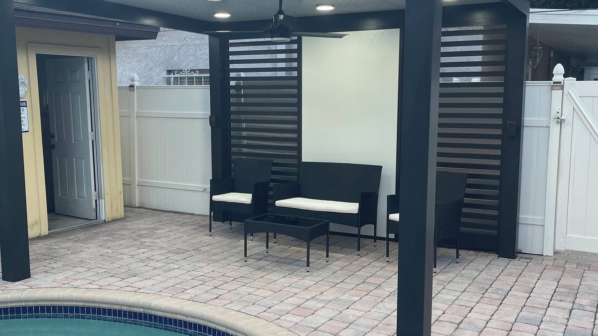 Egypt Lake-Leto Apartment | Villa W/Pool And just 5 mins away from Raymond James Stadium and 10 min TPA.