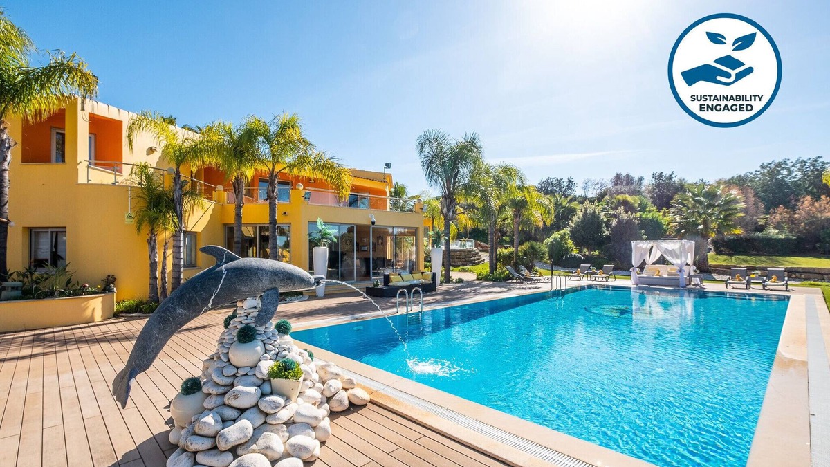 Patroves Villa | Villa w/pool, BBQ, sea view & private annex