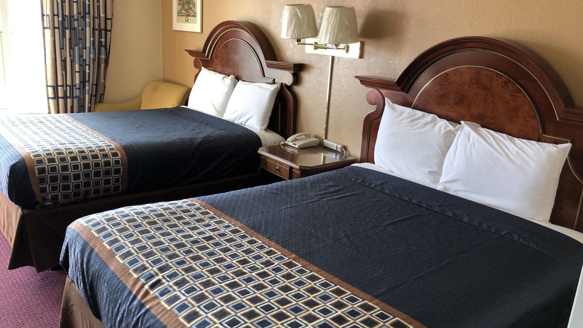 Odessa Hotel | Villa West Inn