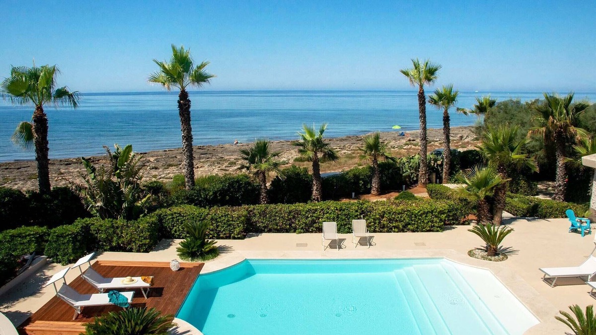 Torre Suda Villa | Villa White Dahlia - 10 PAX with pool and sea view