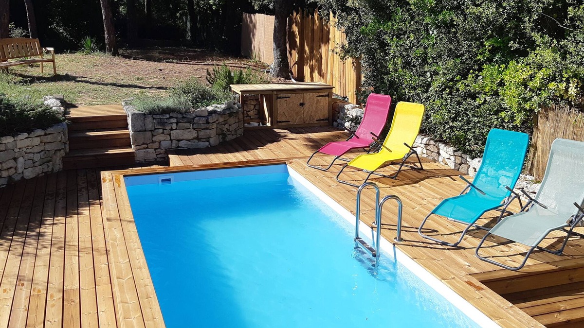 Domino Villa | Villa with garden and heated swimming pool. 700 m from beaches and shops.