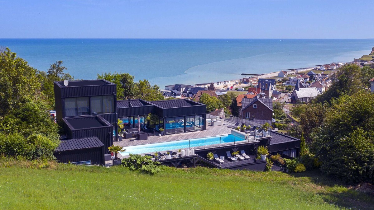 Varengeville-sur-Mer Villa | Villa with panoramic sea view and swimming pool