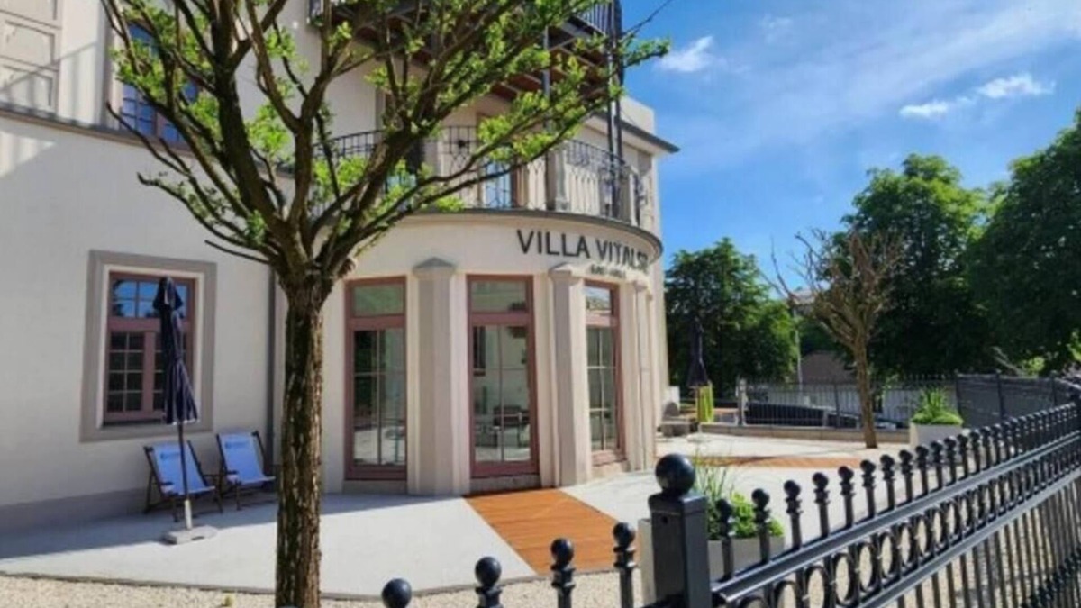 Bad Hall Villa | Villa with balcony in the city center, elevator, luxury apartment on the Beletage