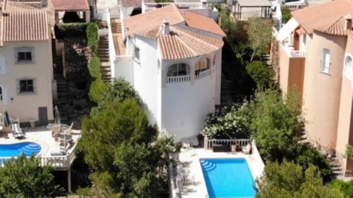 La Font d'en Carros Villa | Villa with private swimming pool, very quiet location, beach 6 km, town 4 km