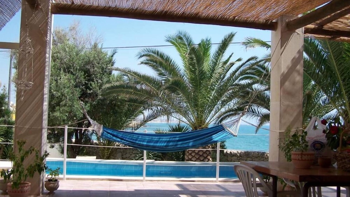 Scoglitti Villa | Villa with garden and swimmingpool at mt. 10 from the sea