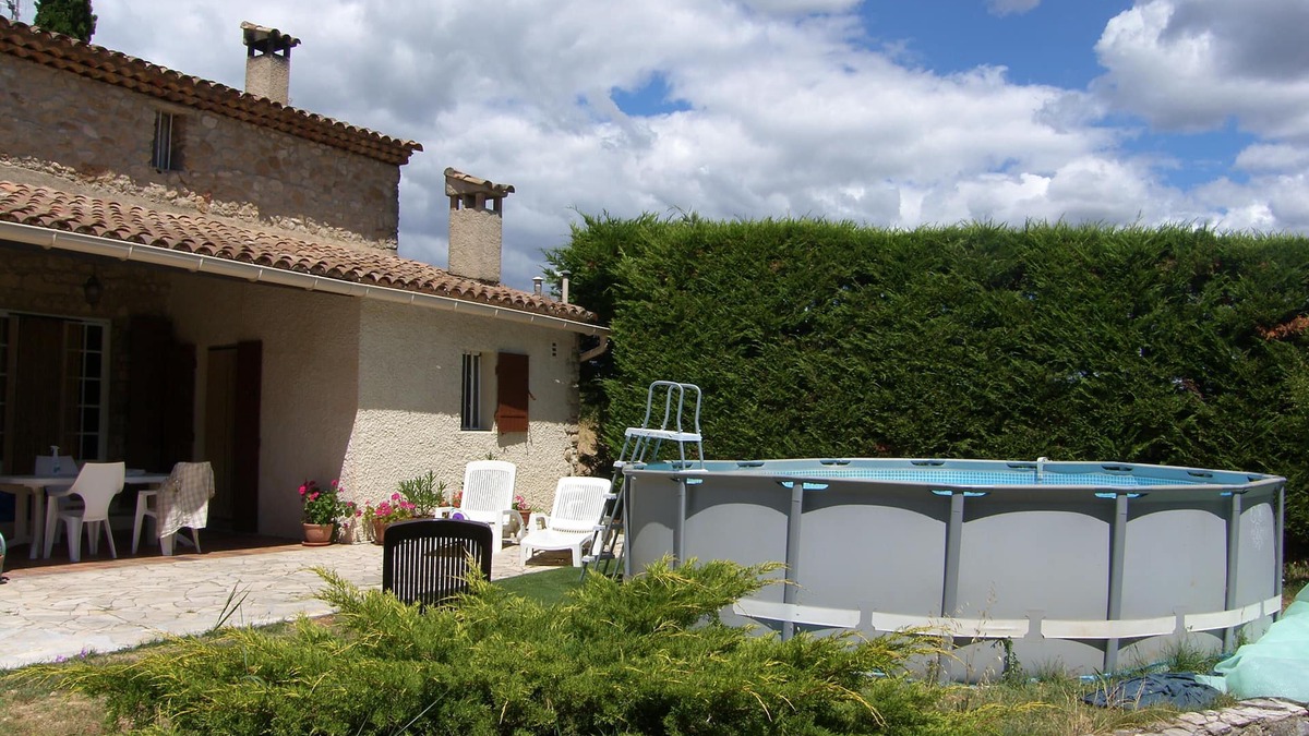 Grambois Villa | Villa with Garden of 5000 m2 in Grambois.