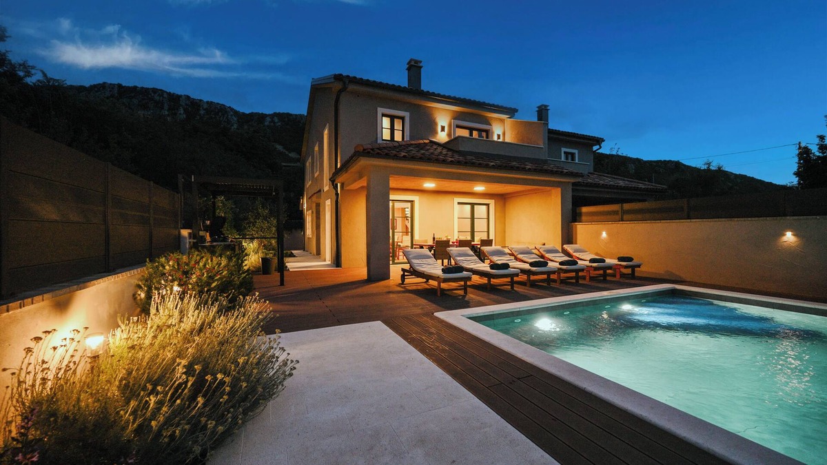 Bribir Villa | Villa with heated pool sourranded with nature near Crikvenica