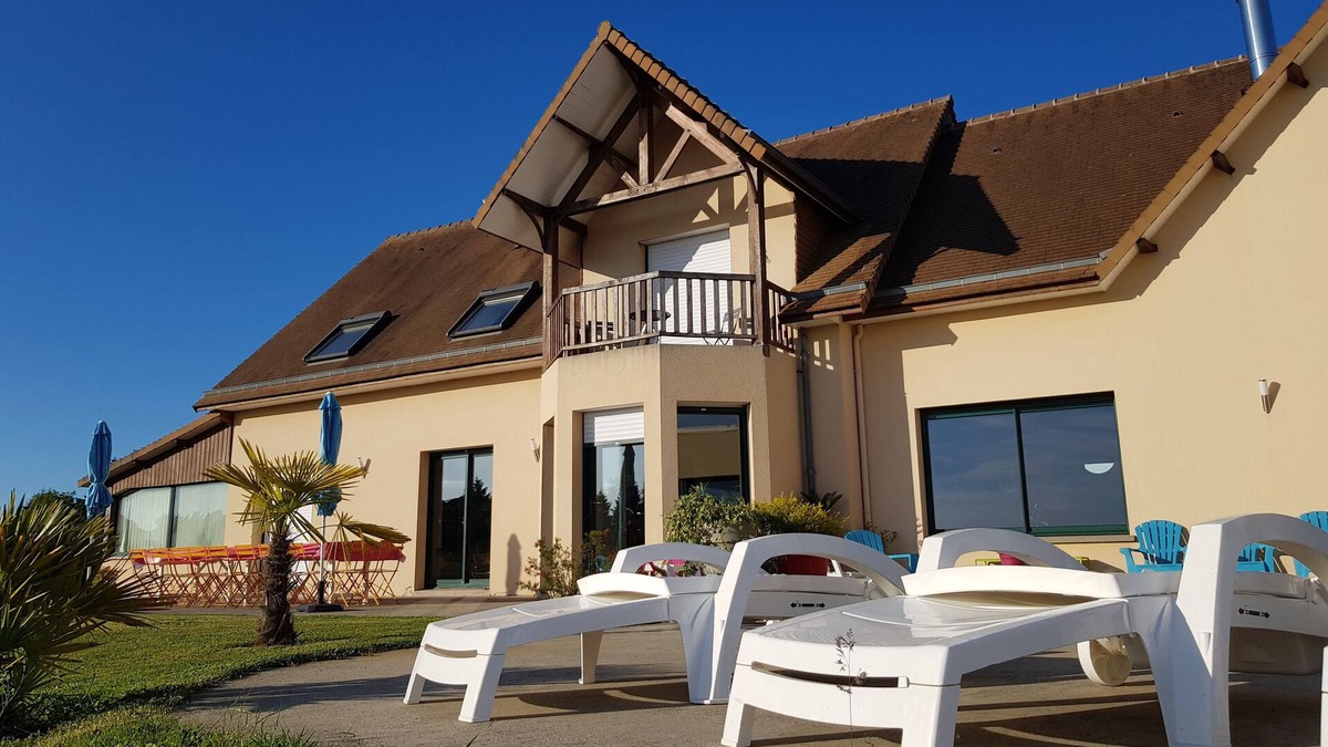 Saint-Pois Villa | Villa with indoor pool in the heart of the Bocage Normand
